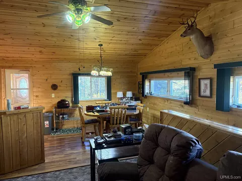 Dining - 4995 E Maple Ridge 37th, Rock, MI 49880 photo 1 of 1