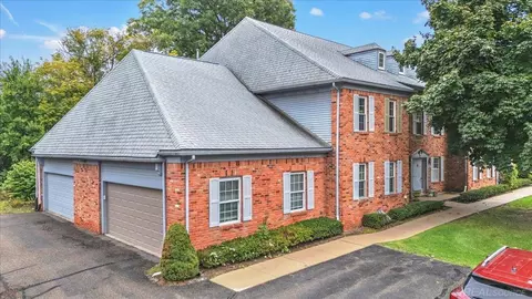 1625 Huntington, Rochester Hills, MI 48309