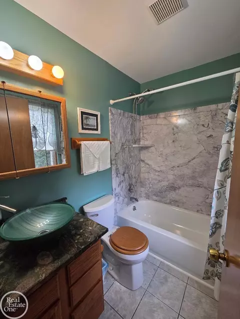 Bath - 9017 Meisner, Casco, MI 48064 photo 3 of 3