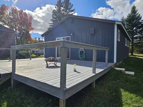 Exterior - 17811 Lee, L'anse, MI 49946 photo 12 of 24