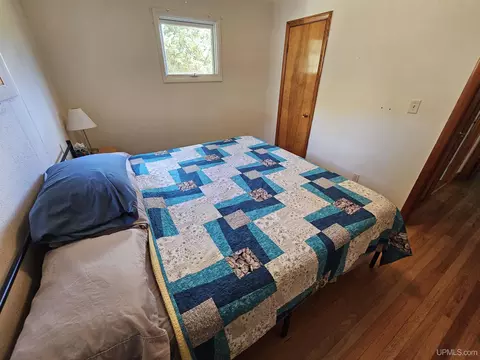 Bedroom - 17811 Lee, L'anse, MI 49946 photo 3 of 3