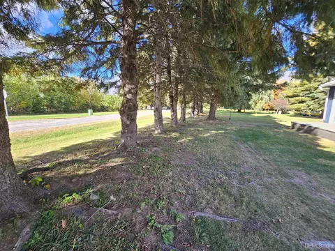Exterior - 17811 Lee, L'anse, MI 49946 photo 7 of 24