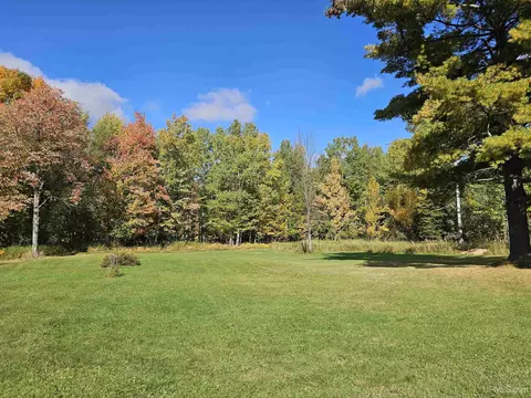 Exterior - 17811 Lee, L'anse, MI 49946 photo 18 of 24