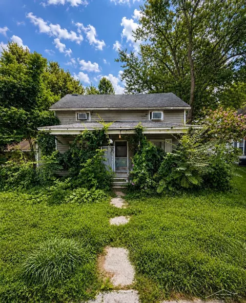340 E Ctr, Petersburg, MI 49270