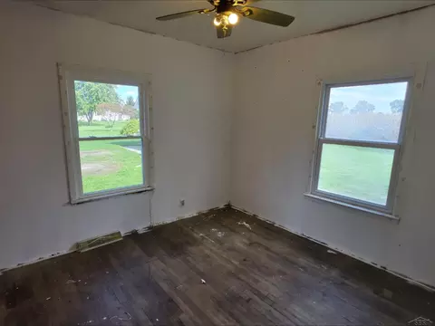 Bedroom - 8775 East, Burt, MI 48417 photo 4 of 6
