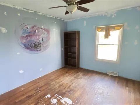 Bedroom - 8775 East, Burt, MI 48417 photo 6 of 6