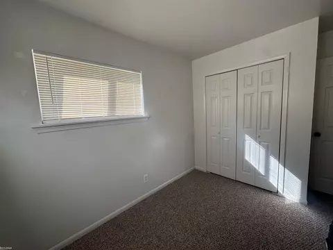 Bedroom - 949 Hubbard, Flint, MI 48503 photo 3 of 4