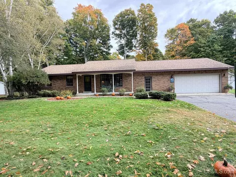 1280 N Mary, Manistique, MI 49854