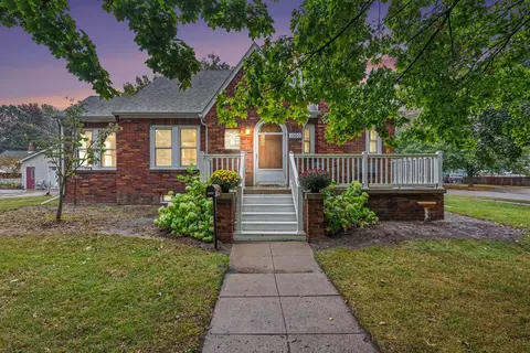 1300 Dunbar, Essexville, MI 48732