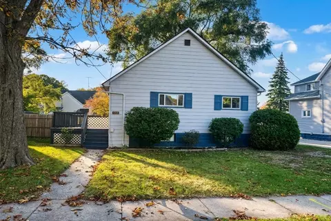 1003 N Linn St, Bay City, MI 48706