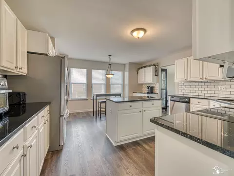 Kitchen - 25028 Maxwell, Flat Rock, MI 48134 photo 4 of 4