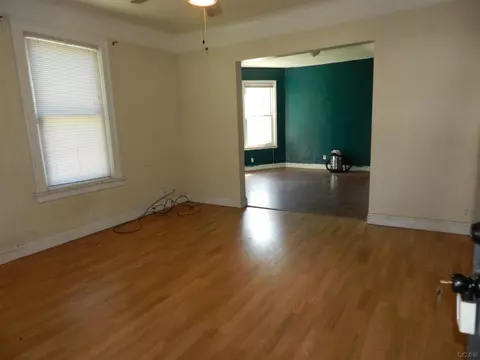 Living - 619 W 5th, Monroe, MI 48161 photo 1 of 4