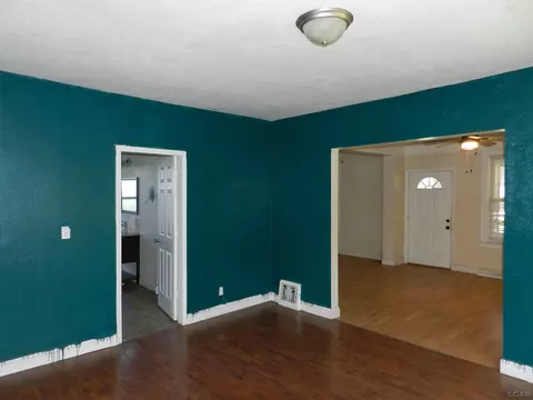 Living - 619 W 5th, Monroe, MI 48161 photo 4 of 4