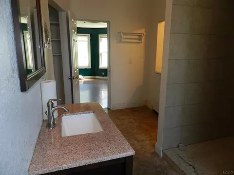 Bath - 619 W 5th, Monroe, MI 48161 photo 1 of 4