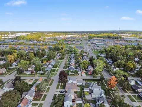 View/Area - 2406 Windemere, Flint, MI 48503 photo 4 of 4
