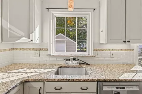 Kitchen - 2406 Windemere, Flint, MI 48503 photo 6 of 6