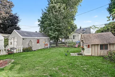 Exterior - 2406 Windemere, Flint, MI 48503 photo 9 of 10