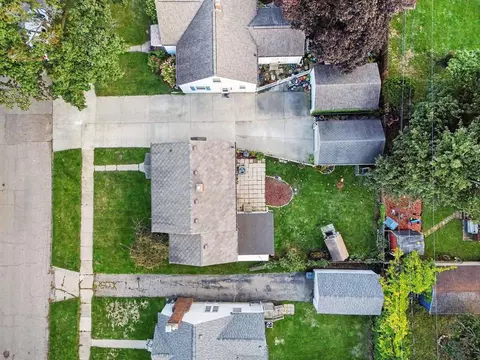 View/Area - 2406 Windemere, Flint, MI 48503 photo 1 of 4