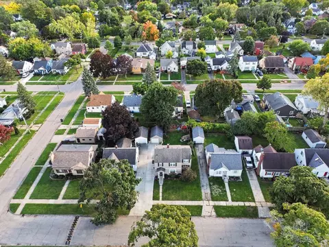 View/Area - 2406 Windemere, Flint, MI 48503 photo 2 of 4
