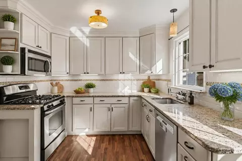 Kitchen - 2406 Windemere, Flint, MI 48503 photo 1 of 6