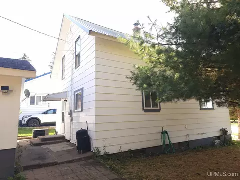 Other - 408 E, Iron Mountain, MI 49801 photo 13 of 14