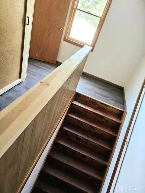 Entry Way - 408 E, Iron Mountain, MI 49801 photo 2 of 2