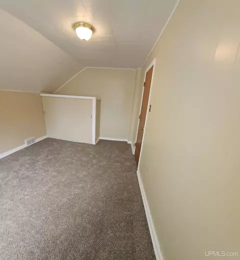 Bedroom - 408 E, Iron Mountain, MI 49801 photo 3 of 5