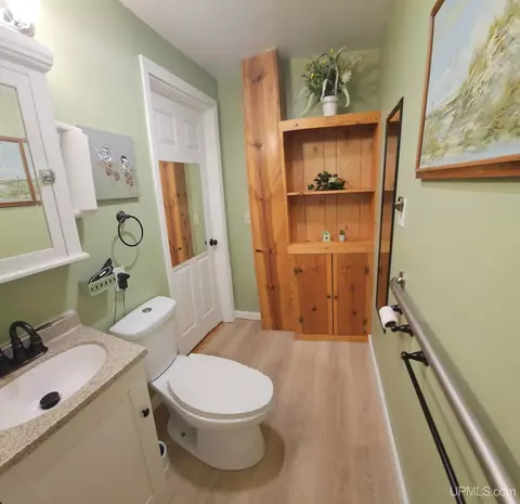Bath - 408 E, Iron Mountain, MI 49801 photo 1 of 5