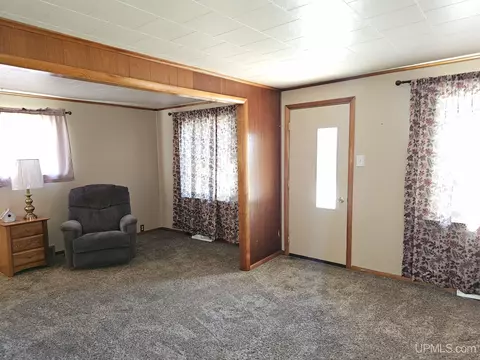 Living - 408 E, Iron Mountain, MI 49801 photo 4 of 4