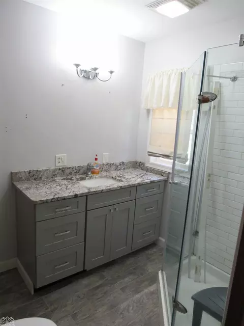 Bath - 9910 N N Riv, Algonac, MI 48001 photo 3 of 4