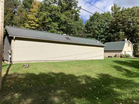 Exterior - 1755 E Riv, Beaverton, MI 48612 photo 7 of 11