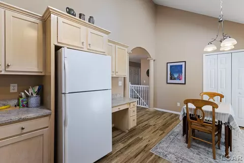 Kitchen - 725 Clark St, Tecumseh, MI 49286 photo 5 of 6