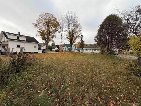 Exterior - 356 Cedar, Ishpeming, MI 49849 photo 2 of 4