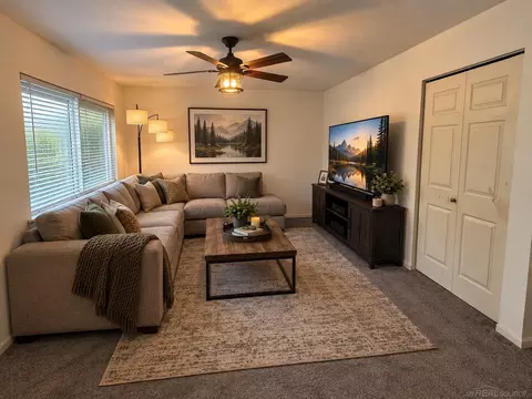 8661 Packard, Warren, MI 48089 photo 2