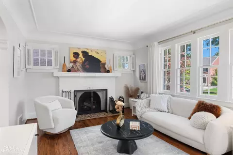 Living - 223 Mckinley, Grosse Pointe Farms, MI 48236 photo 1 of 7