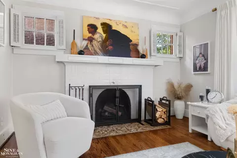 Living - 223 Mckinley, Grosse Pointe Farms, MI 48236 photo 3 of 7