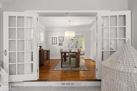 Dining - 223 Mckinley, Grosse Pointe Farms, MI 48236 photo 6 of 6