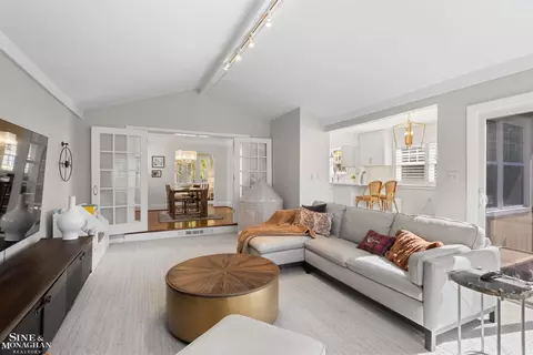 Living - 223 Mckinley, Grosse Pointe Farms, MI 48236 photo 4 of 7