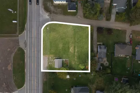 7435 Lakeshore, Lexington, MI 48450