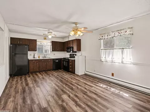 Kitchen - 371 Colonial, Algonac, MI 48001 photo 2 of 2