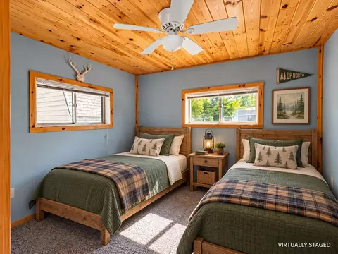 Bedroom - 528 Hilo, Gladwin, MI 48624 photo 6 of 7