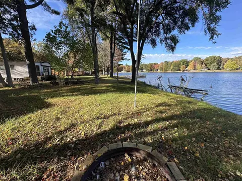 Exterior - 528 Hilo, Gladwin, MI 48624 photo 2 of 9