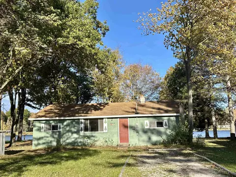 Exterior - 528 Hilo, Gladwin, MI 48624 photo 6 of 9