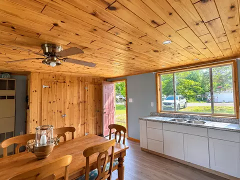 Dining - 528 Hilo, Gladwin, MI 48624 photo 1 of 1