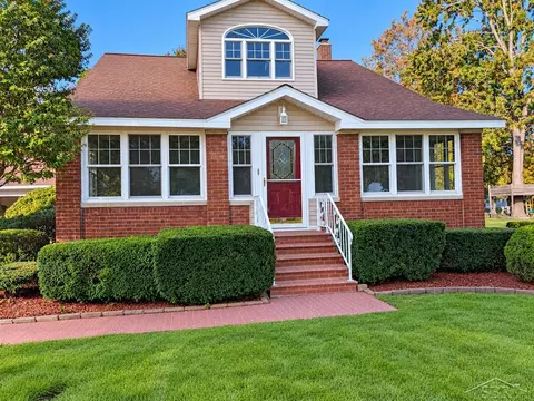 313 N N Grv, Standish, MI 48658