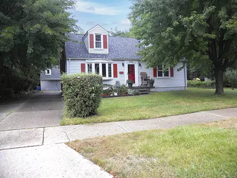 8239 Garbor, Warren, MI 48093