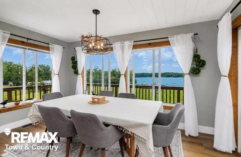 Dining - 4564 Hamilton, Gladwin, MI 48624 photo 1 of 1