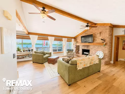 Living - 4564 Hamilton, Gladwin, MI 48624 photo 1 of 7