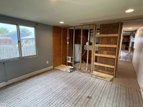 Living - 7323 Bealane, Clay, MI 48001 photo 2 of 2