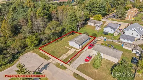 View/Area - 2720 7th, Escanaba, MI 49829 photo 3 of 5